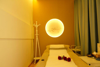 杭州临平区日式指压的寂静美学：在按压中听见雪落的声音